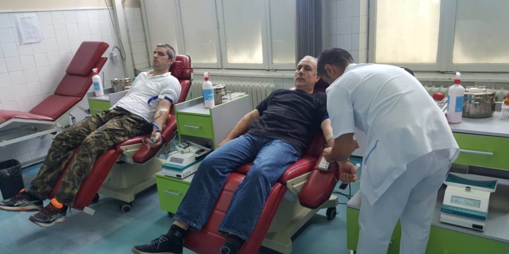 Zaposlenici Instituta Darovali Krv